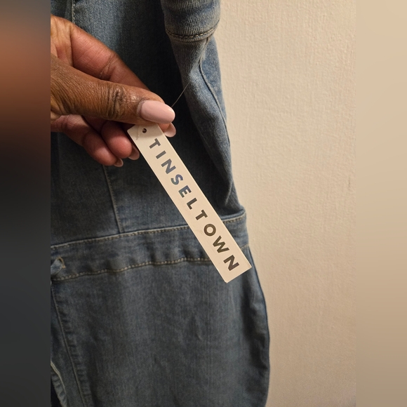 Tinseltown Belted Denim Jumpsuit with Zip and Pockets Square Neck Sleeveless XXL - Picture 3 of 15